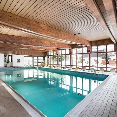 公寓 Residenz Greppon 14 By Interhome